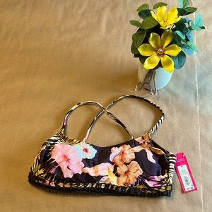 NWT Xhilaration Bikini Bathing Suit Top Size Medium